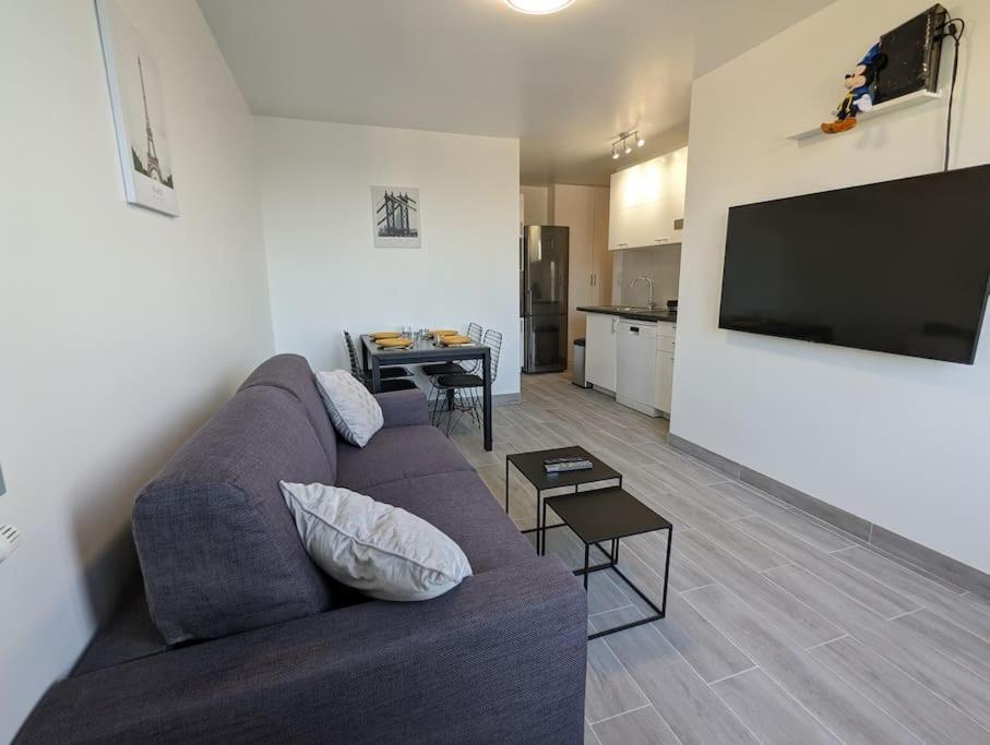 Appart Tout Confort Tres Proche Rer A Torcy  Bagian luar foto